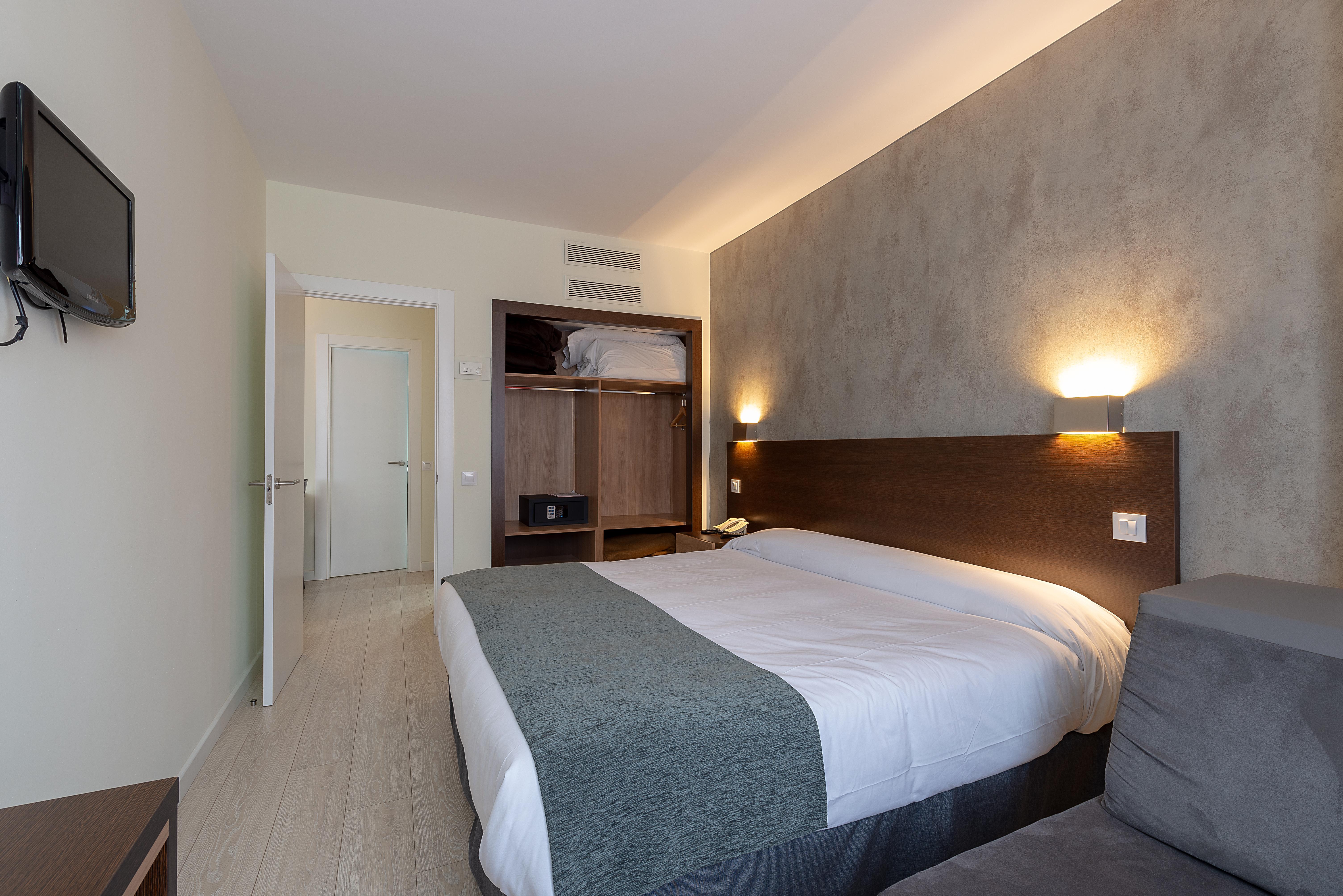 Apartamentos Recoletos Мадрид Экстерьер фото