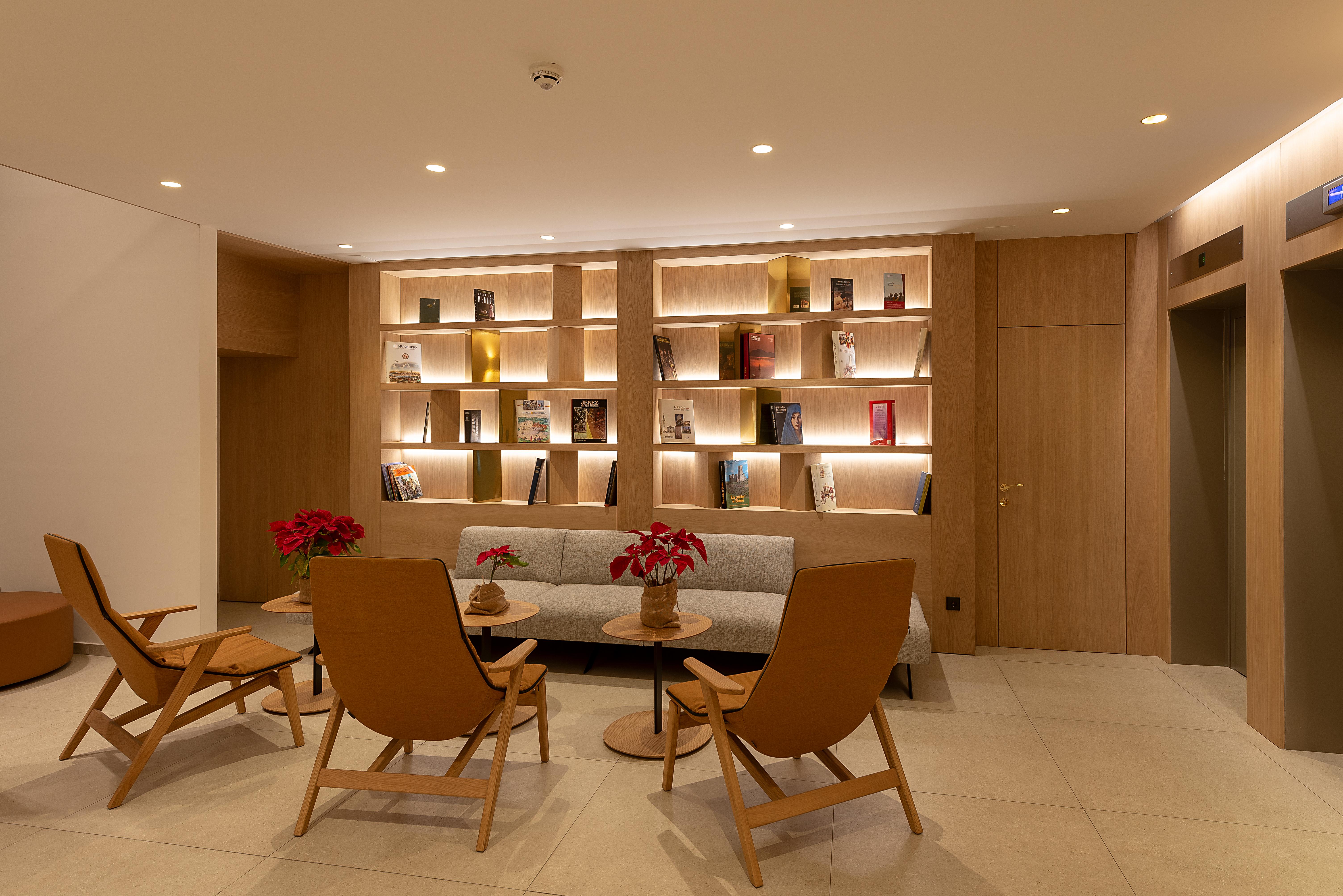 Apartamentos Recoletos Мадрид Экстерьер фото