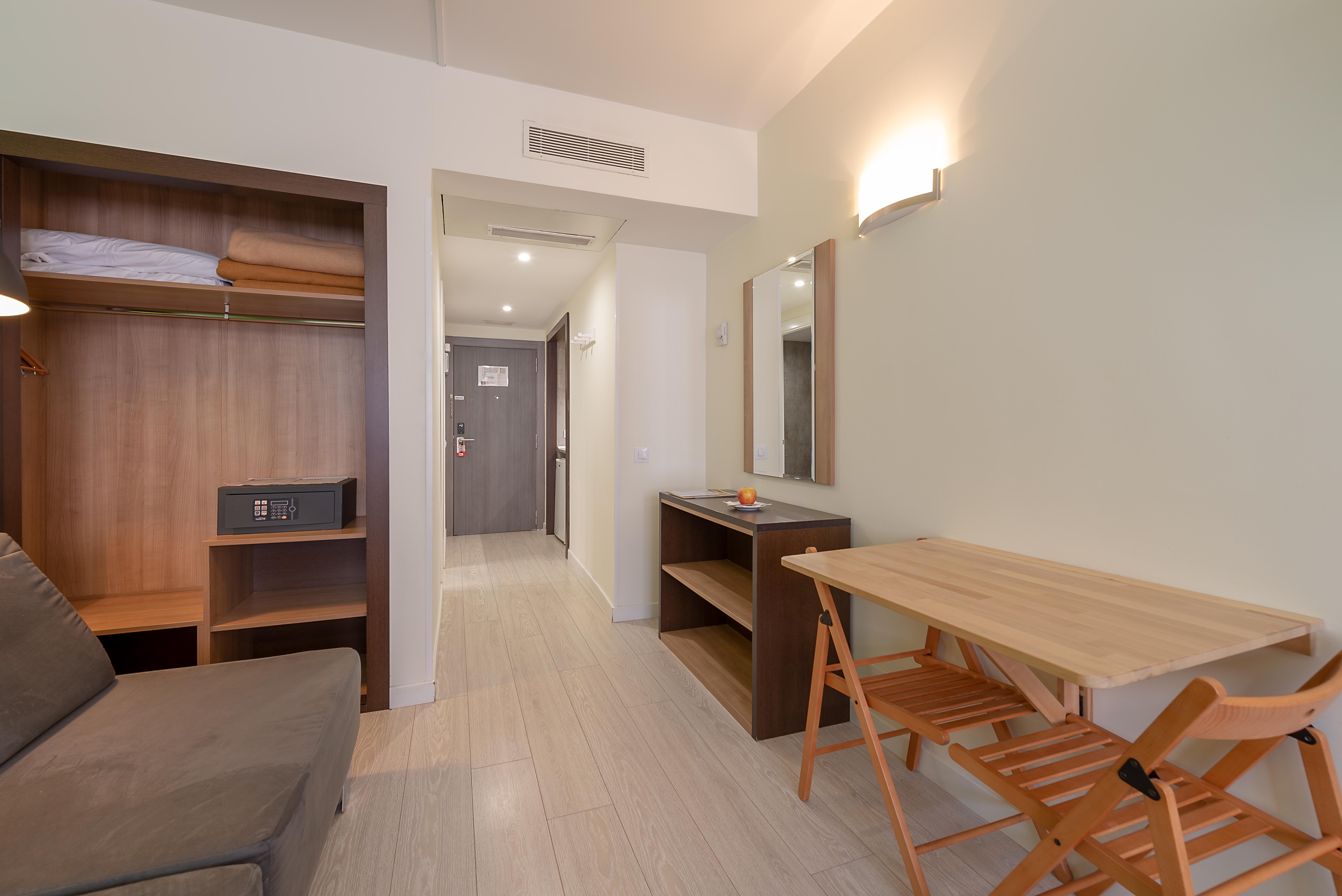Apartamentos Recoletos Мадрид Экстерьер фото