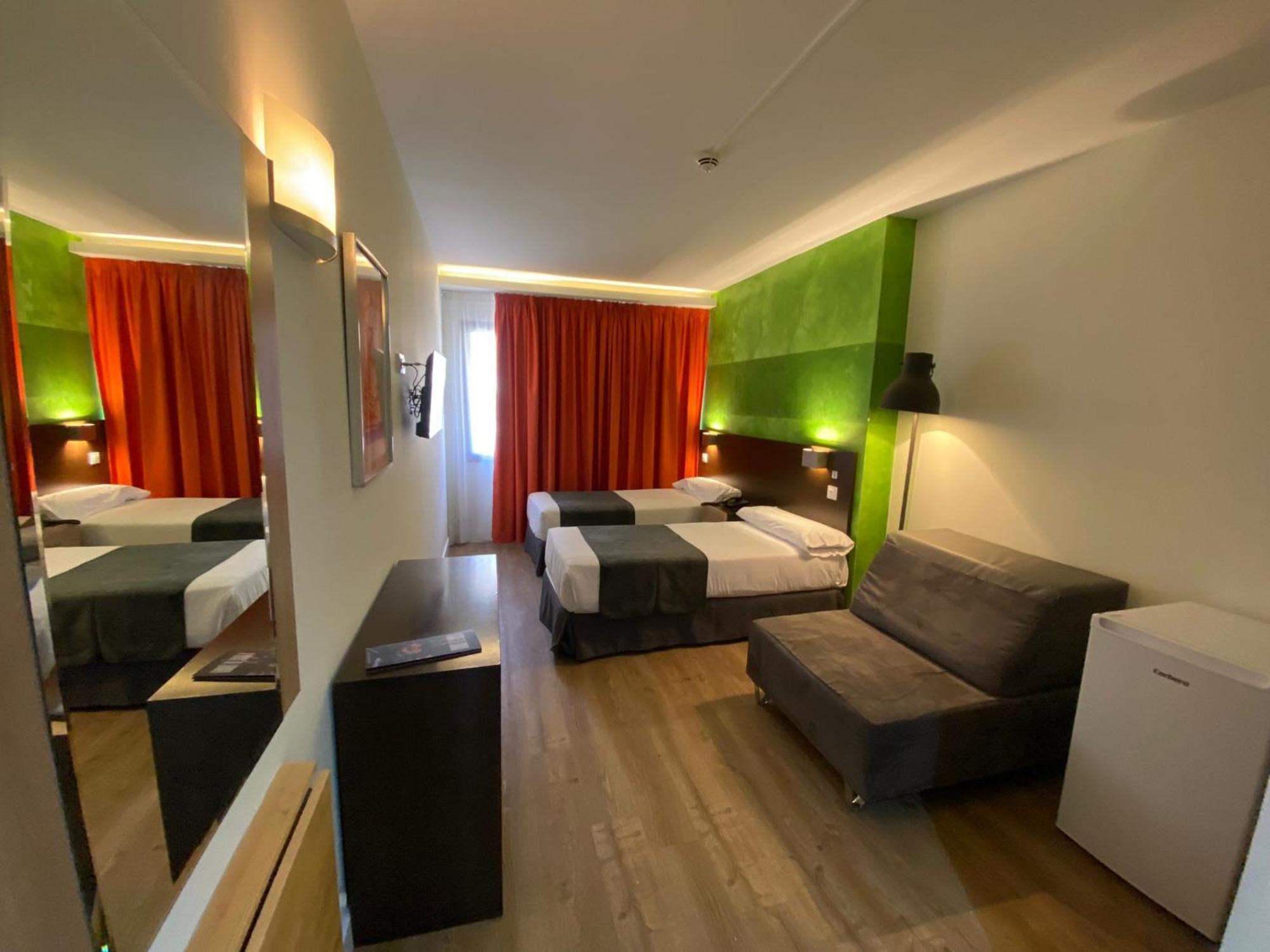 Apartamentos Recoletos Мадрид Экстерьер фото