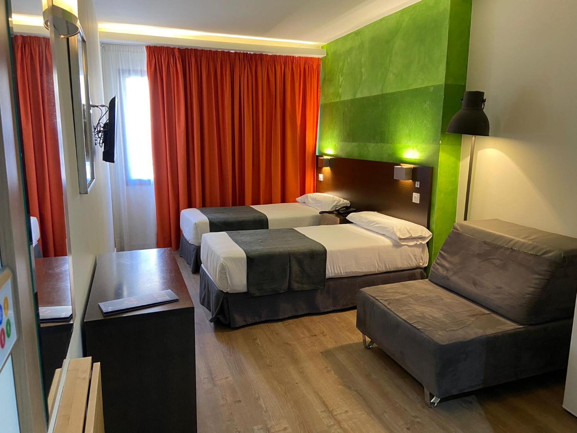 Apartamentos Recoletos Мадрид Экстерьер фото