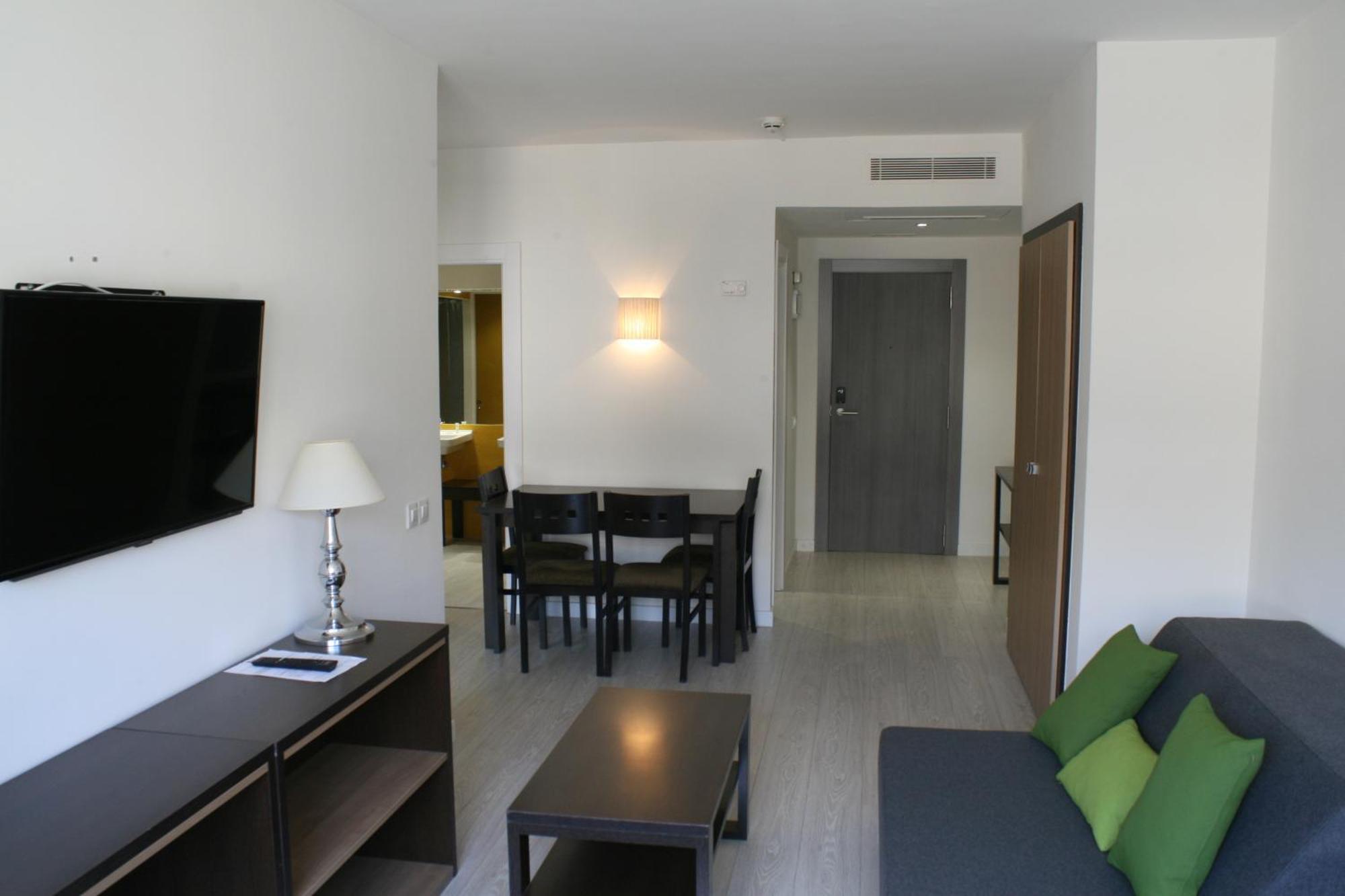 Apartamentos Recoletos Мадрид Номер фото